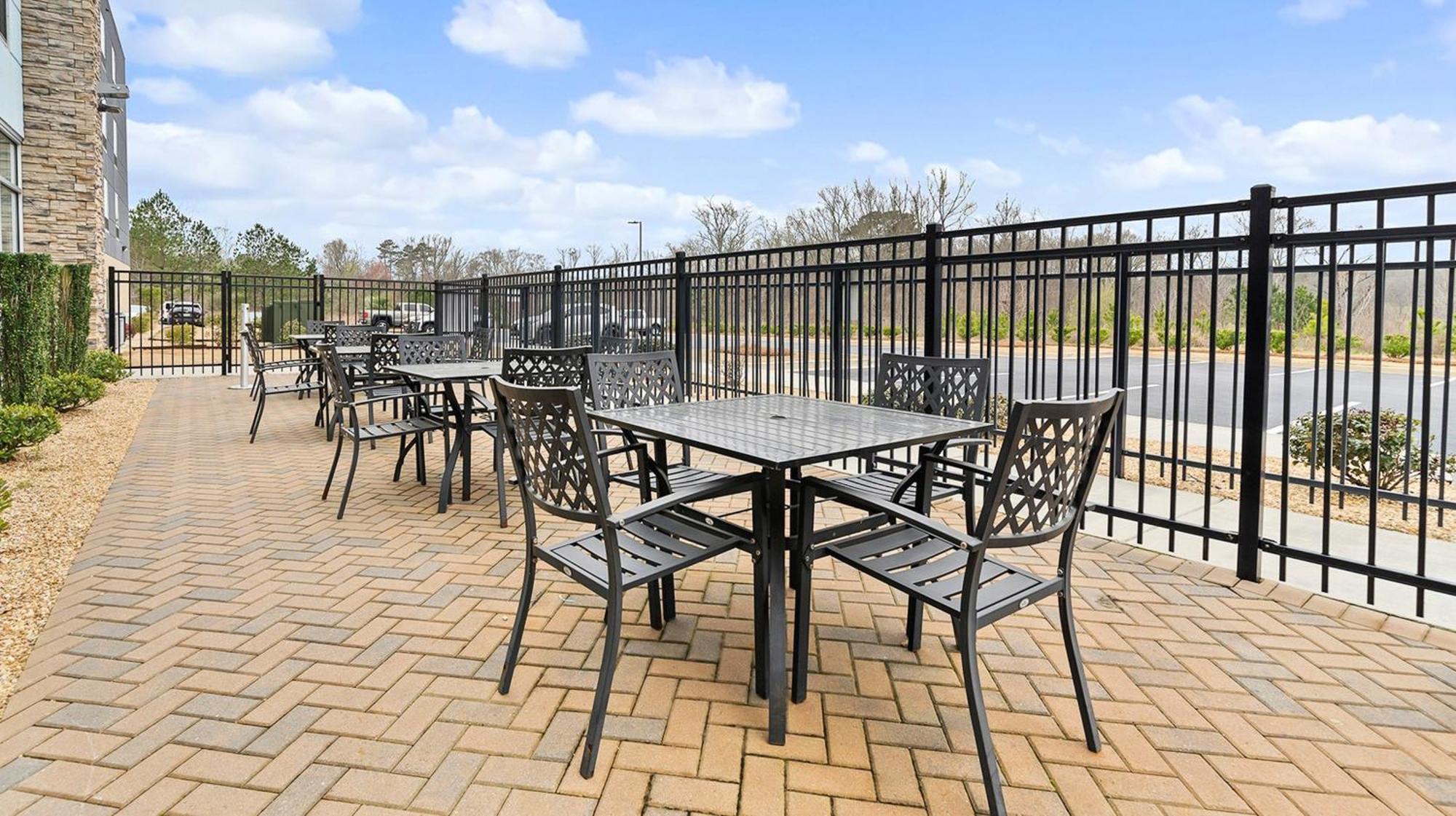 Holiday Inn Express & Suites Macon North By Ihg Zewnętrze zdjęcie